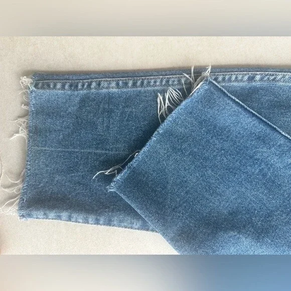 Khaite Alissa Crop Jeans Raw Hem Frayed Cotton Blend Blue Women's Size 28